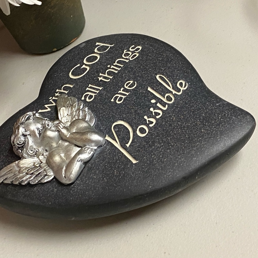 heart with silver cherub figure - With God all things are Possible - Picture 4 of 11